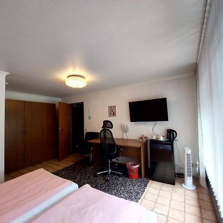 Am Hallenbad Hotel Garni Ratingen Zewnętrze zdjęcie