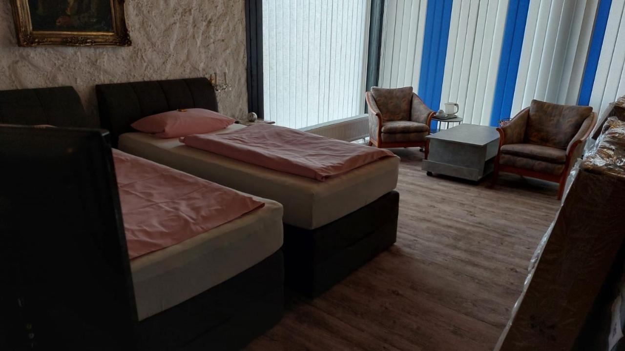 Am Hallenbad Hotel Garni Ratingen Zewnętrze zdjęcie
