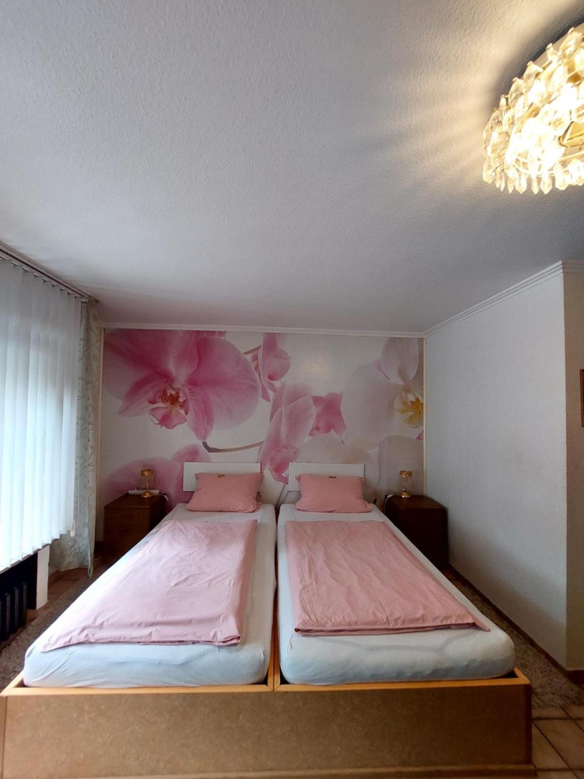 Am Hallenbad Hotel Garni Ratingen Zewnętrze zdjęcie